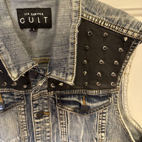 Unisex Denim Studded Vest Peace Sign Lip Service Cult Sz L GUC - Picture 3 of 13